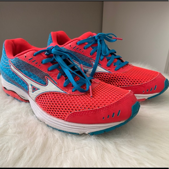 Mizuno Shoes - Mizuno Running Shoes